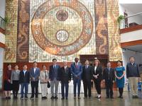 The delegation with representatives from Xi'an Jiaotong University